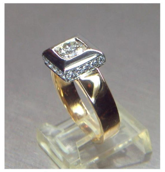 Ladies 14kt. custom made yellow & white gold diamond ring with 1.00tcw of round brilliant diamonds